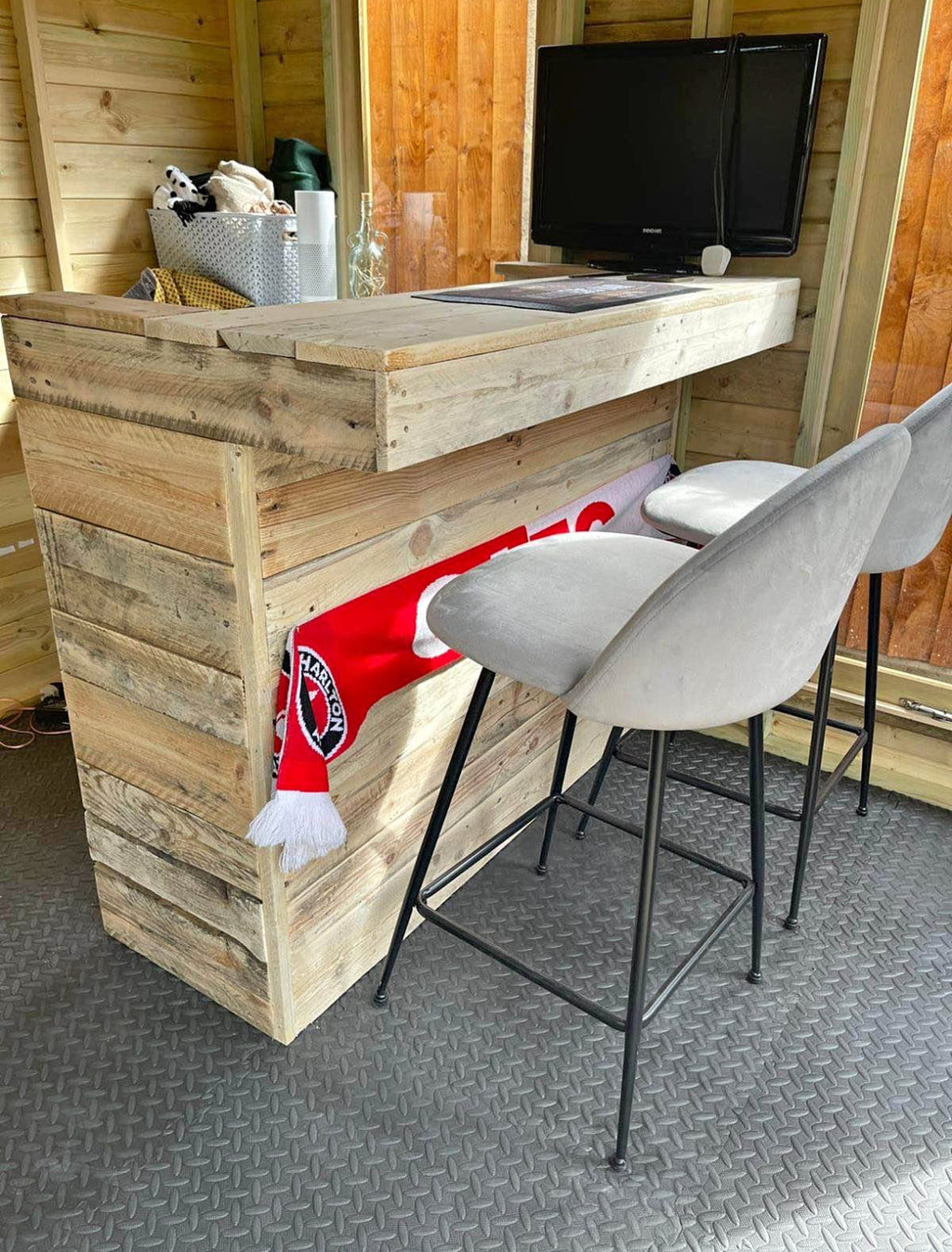 How to Create the Perfect Garden Bar: Ideas & Inspiration for UK Homes